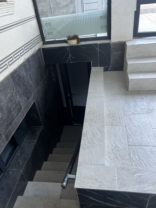 Qoyliq profi va metro yaqinida  ishlaydigan va studentlar bolla uchun