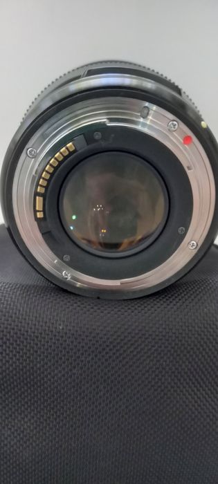 Продам объектив SIGMA ART 85mm f1,4.