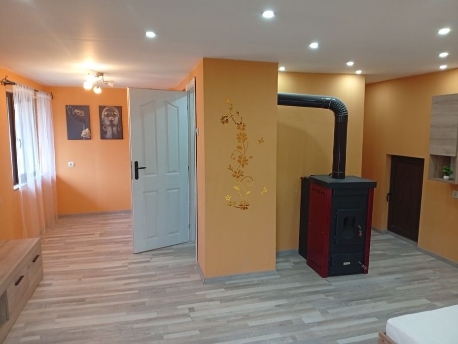 Продава се Къща в с. Орешак, Област Ловеч - 330 кв.м за 402 €/кв.м - Снимка #14