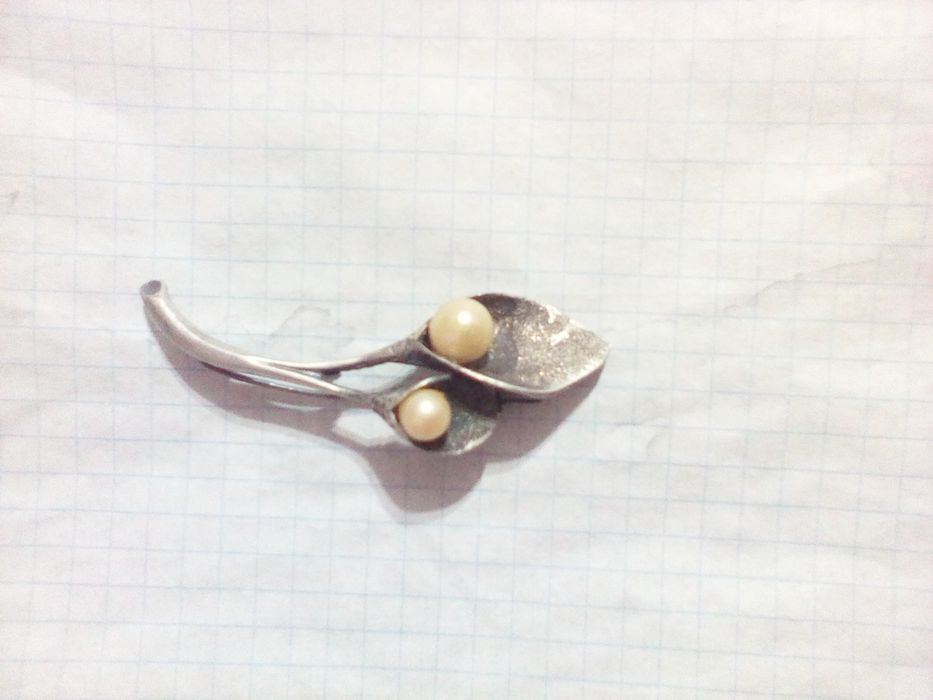 Брошь серебряная