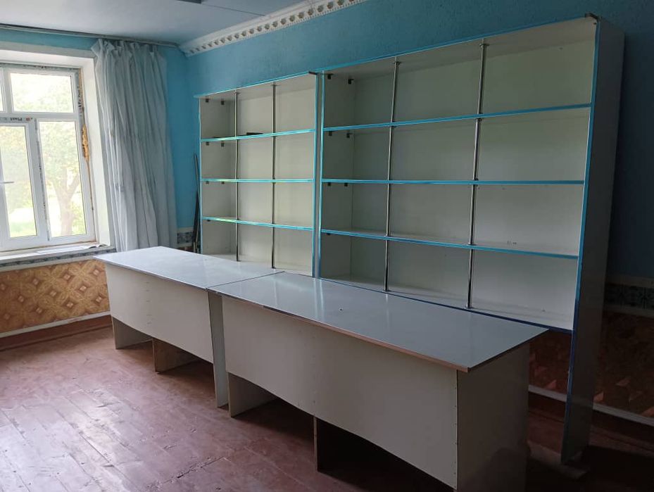 Магазин полка ва прилавка сотилади