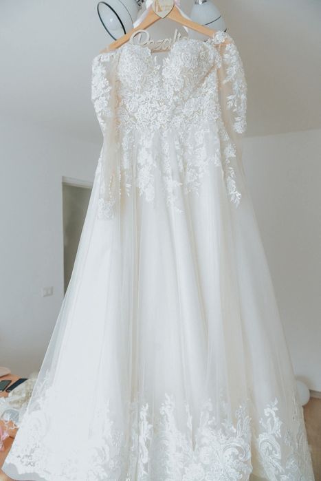Rochie mireasa .marime S_M