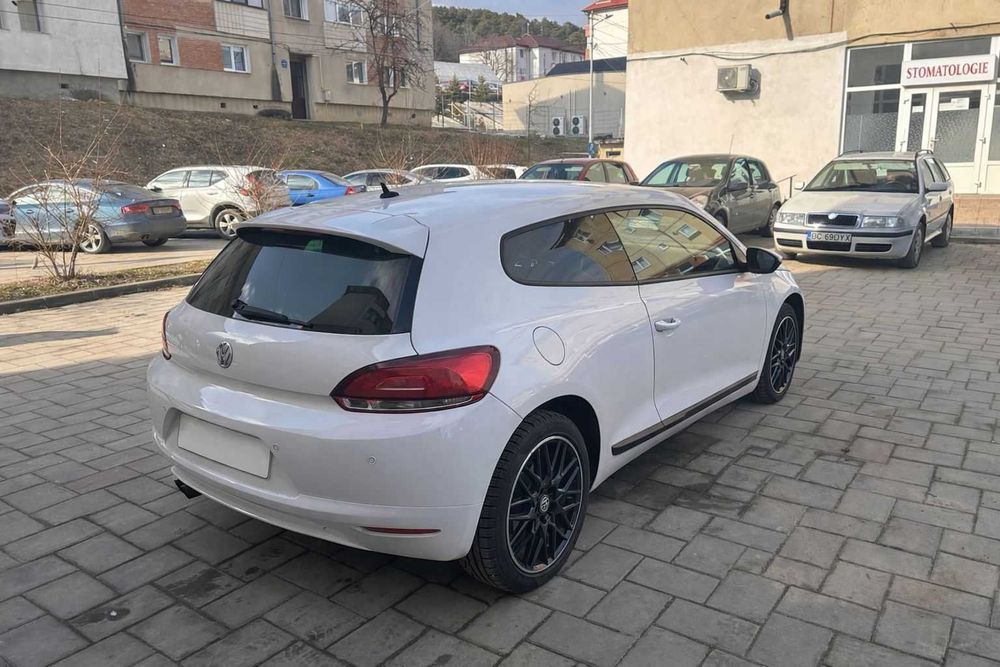 Vând VW Scirocco