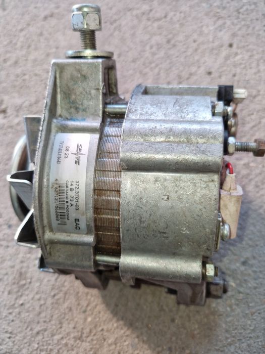 Продам генератор на ваз 2109