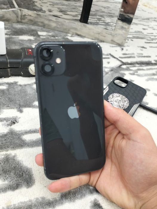 Айфон 11 в идеальном состоянии