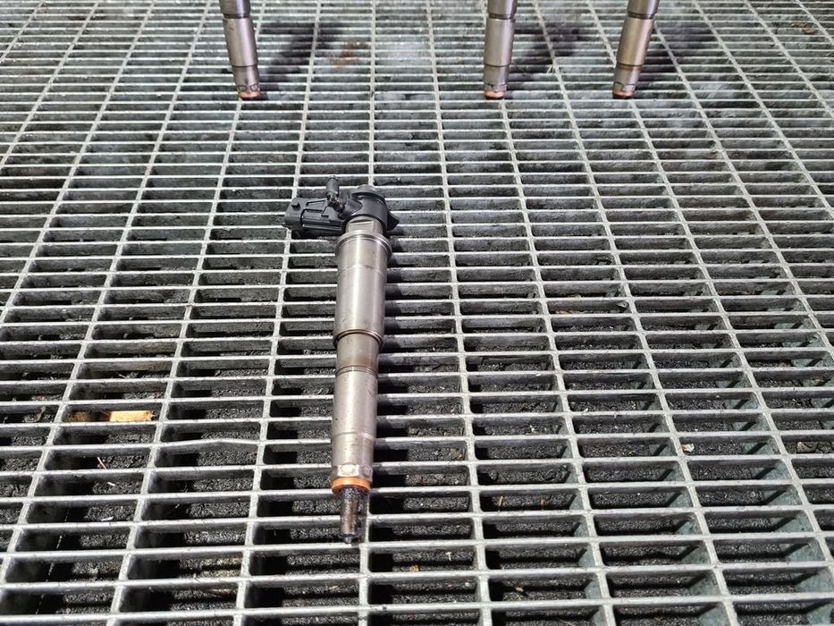 Injector Nissan Qashqai 2.0 D 2007 - 2010 150CP M9R (957) Diesel 0445115007