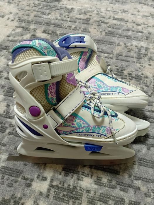 Продам детские коньки