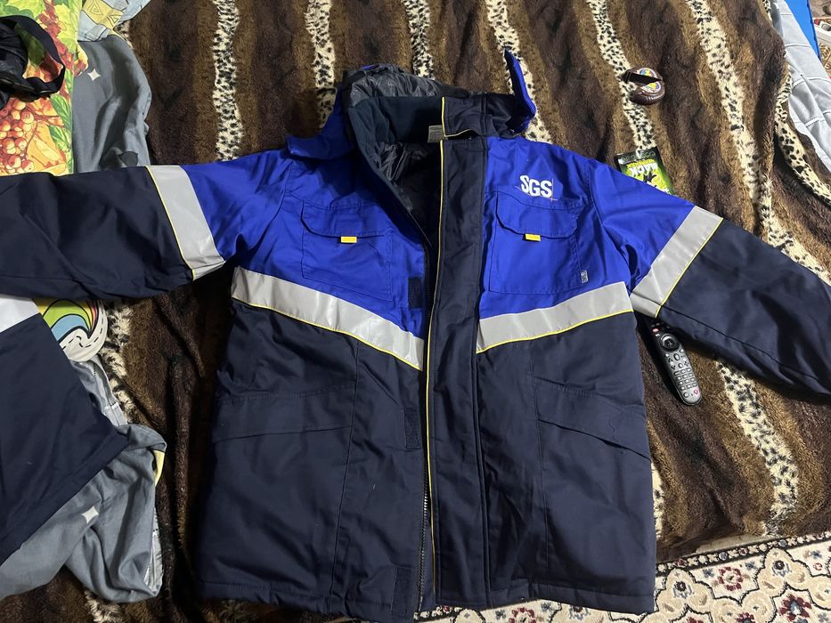 Продам новую зимнюю спецодежду