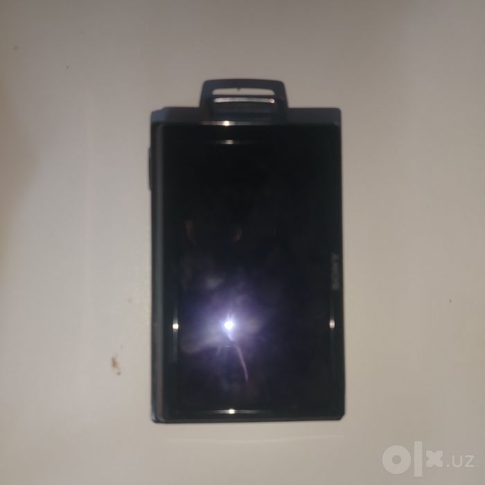 sony cuber shot DSC - T300