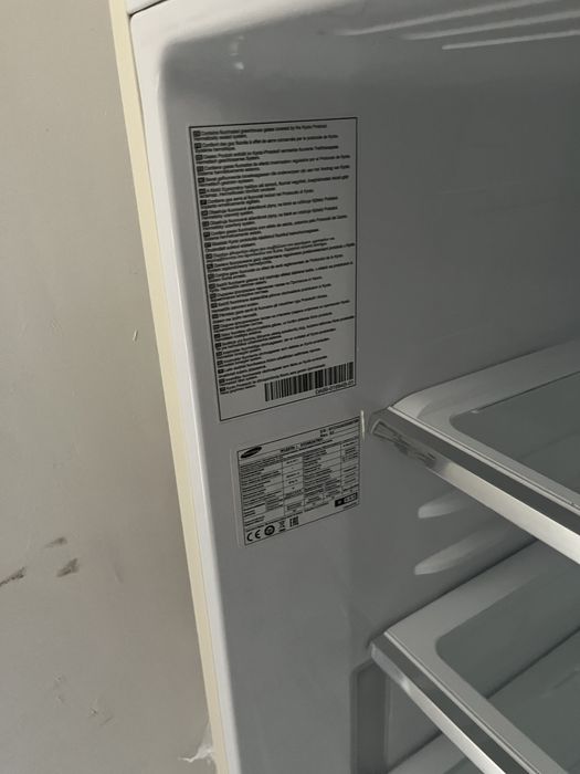 Большой холодильник samsung RT5982ATBEF