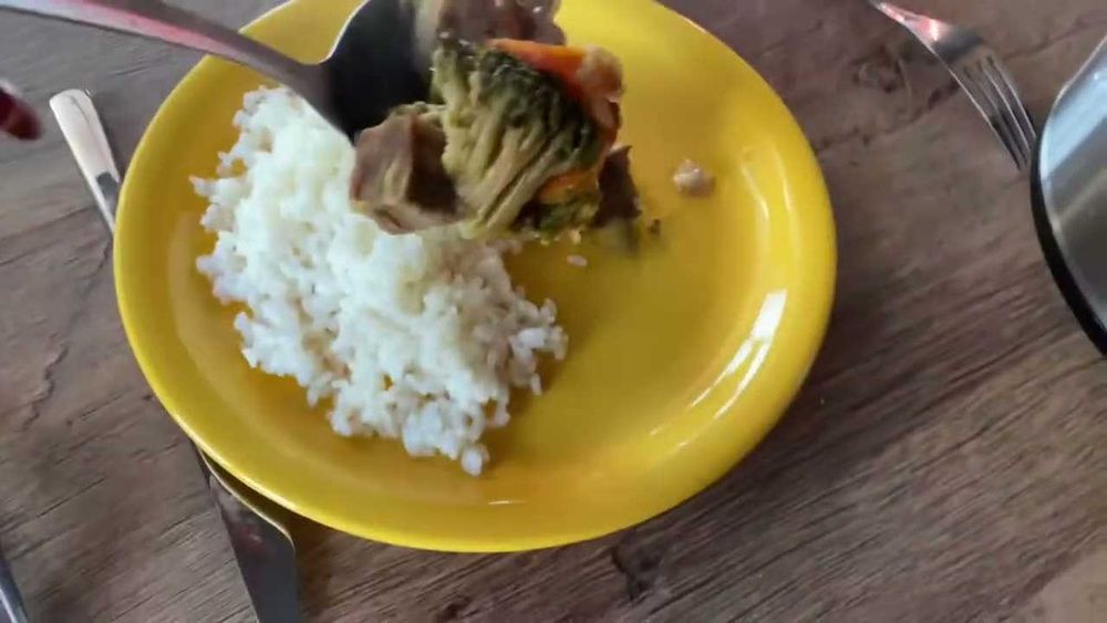 Медленноварка Kitfort KT-207, 200 Вт, емкость кастрюли 3,5 л