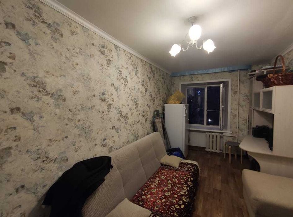 Продам 2-х комн. ул. Камзина, 21