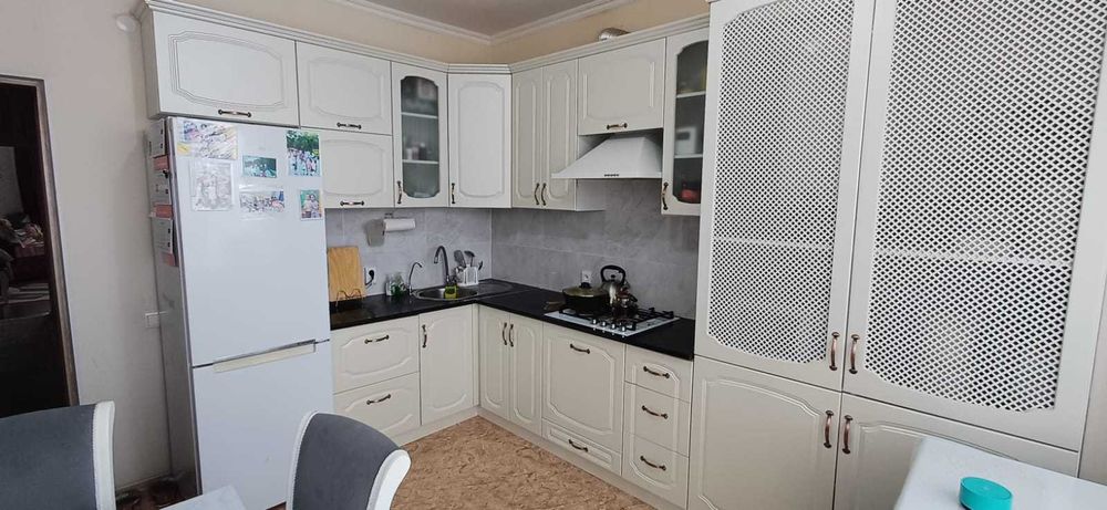 Продаётся 3-комнатная квартира