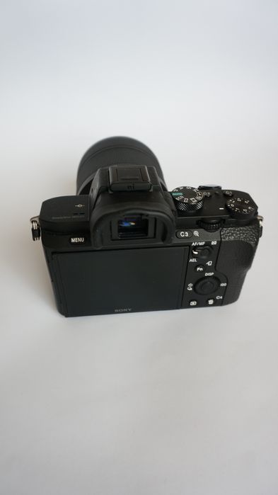 Sony alpha 7ii и sony 28-70 на 6000 кадъра. Като нов