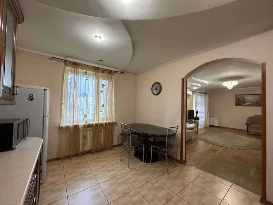 Дава се под наем Двустаен апартамент в София, Център - 55 кв.м за 459 € - Снимка #3