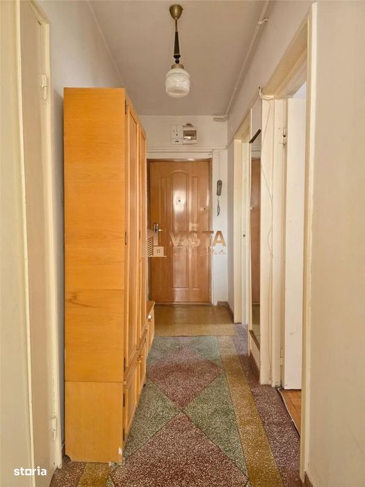 Apartament 3 camere, zona Astra