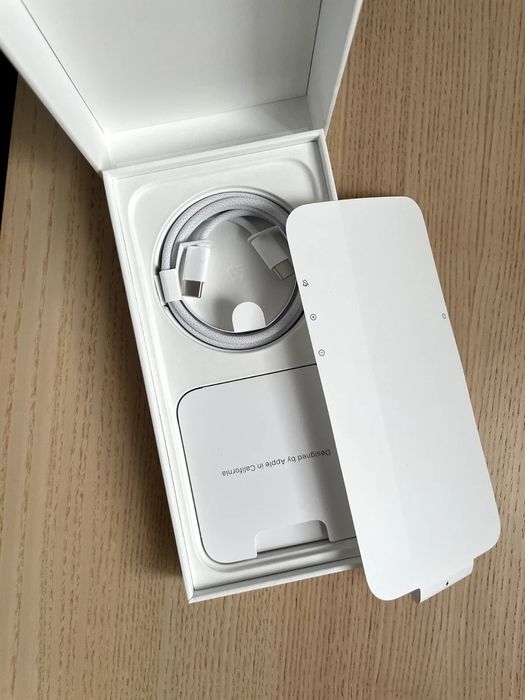 Vând iPhone 15 PRO MAX Blue Titanium  Baterie 100% 1TB