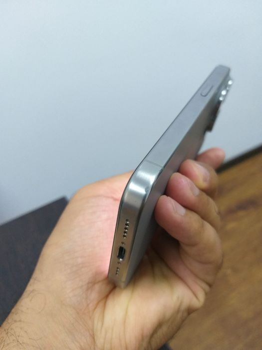 Iphone 15 pro dual sim 256gb Batarey 80 yemkost
