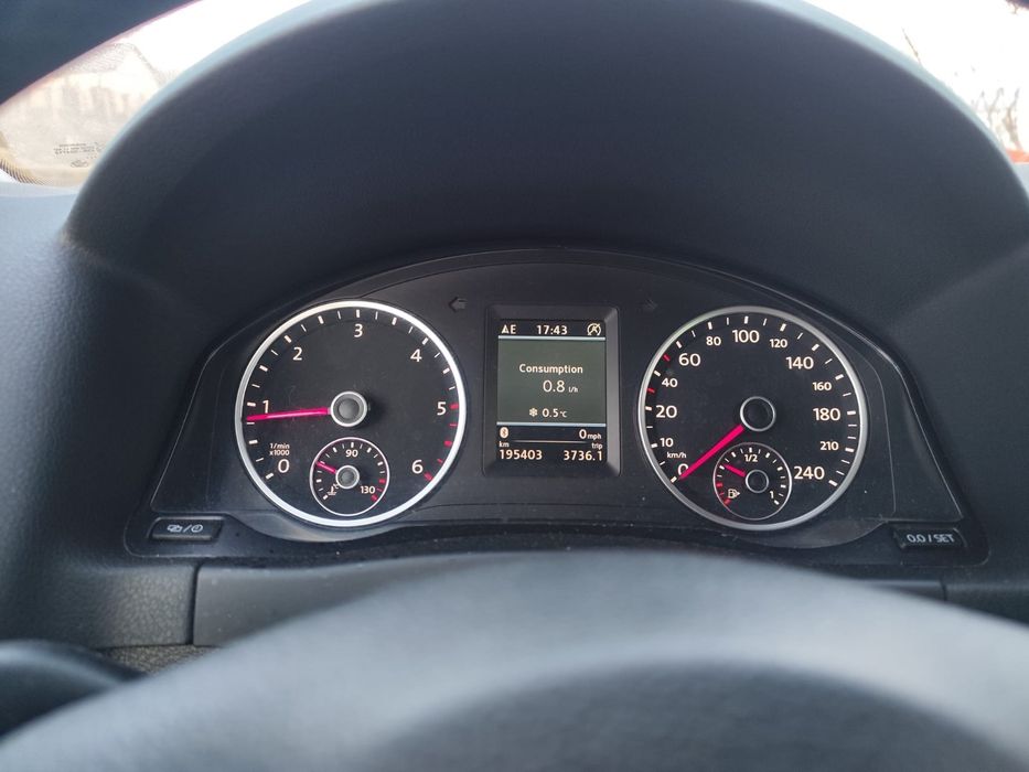 Vw  Tiguan 2.0 TDI 140CP 4Motion | Sirocou cu telecomandă | Distribuție nouă 2026 | Dotări de Top