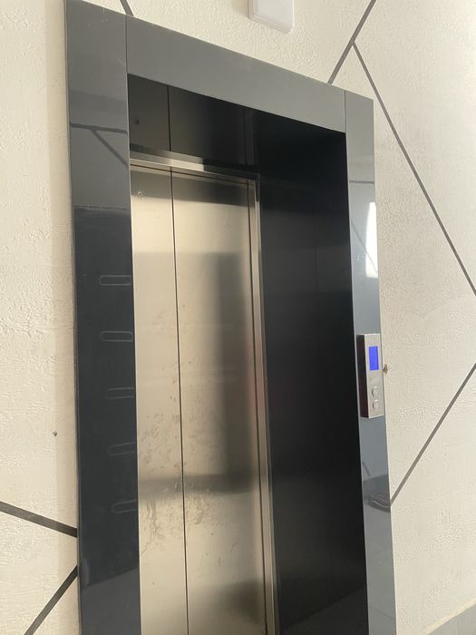 3 xonali uy sotiladi