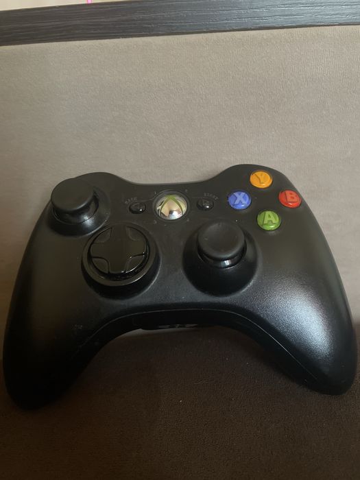 Продам xbox 360e