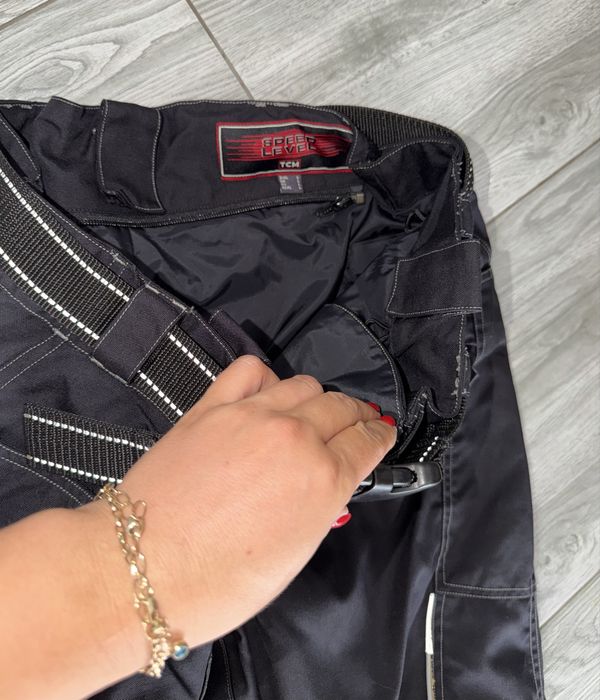 Pantaloni moto măsură L subțiri