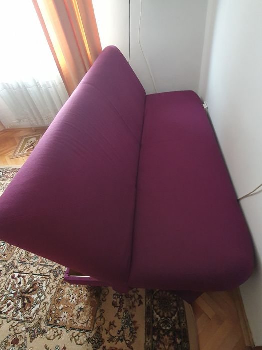 Vând canapea extensibila cu lada urgent