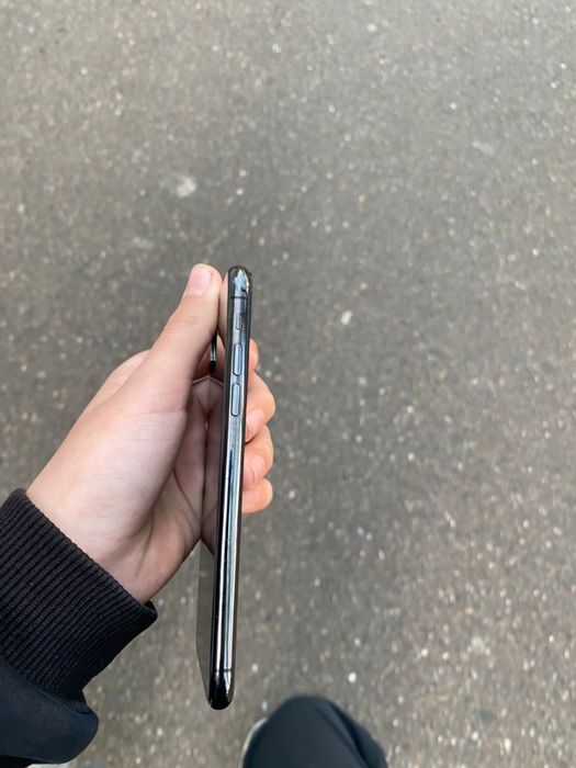 iPhone X в идеальном состояние