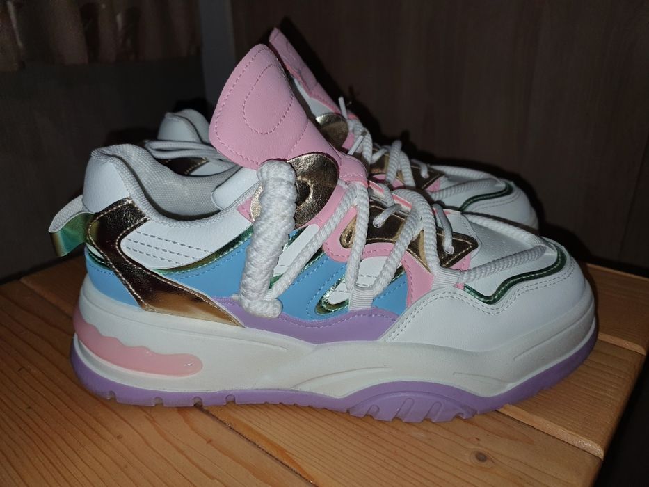 Дамски маратонки