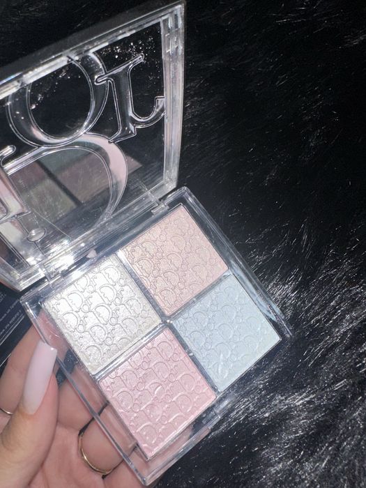 DIOR Paleta de iluminatoare