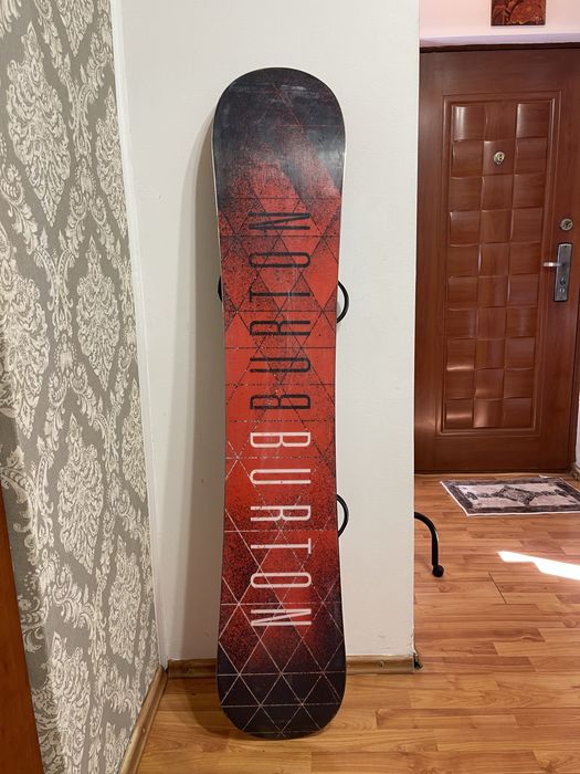 Placa snowboard 153 cm burton cu legaturi