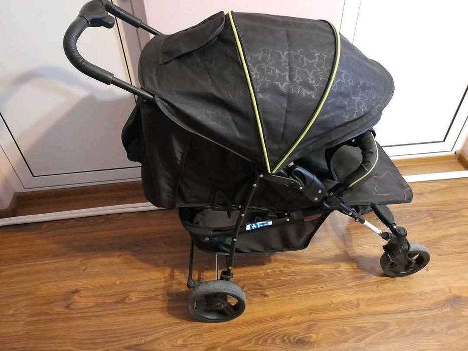 Продавам детска количка