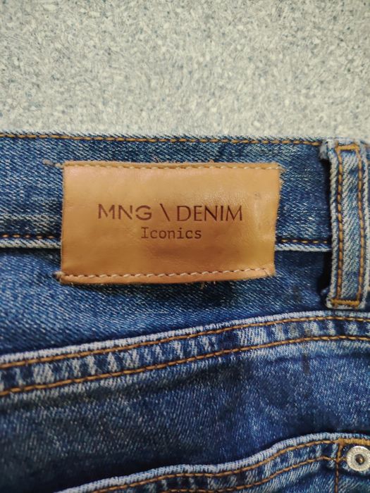 Джинсы фирменные MANGO