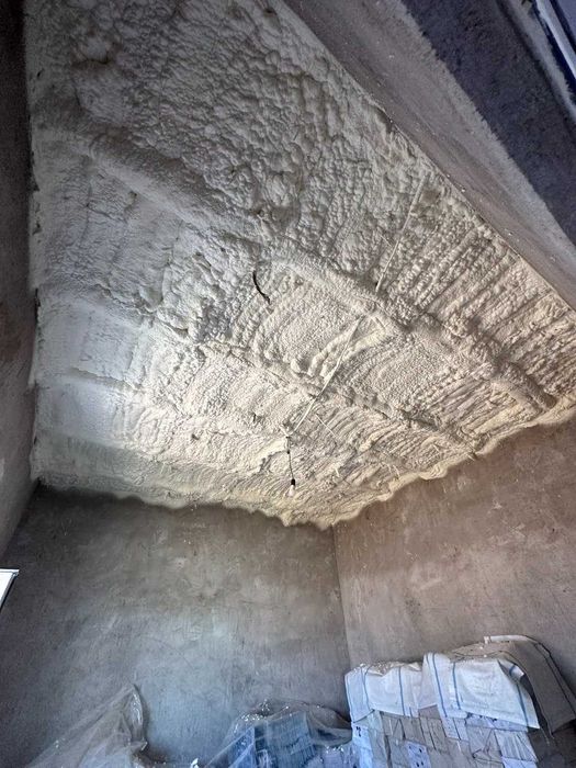 Утепление крыши мансарды пенопластом пеной эффективно с гарантией ППУ