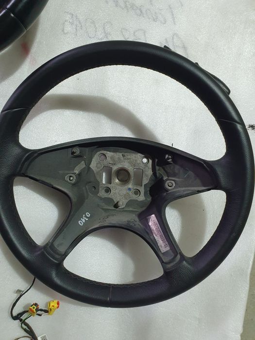 Volan piele vw , mercedes , suzuki ,audi... CITITI ANUNTUL ...