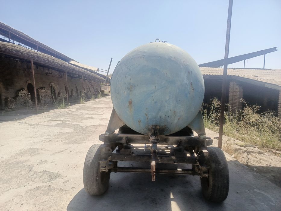 Ichimlik suv bochkasi