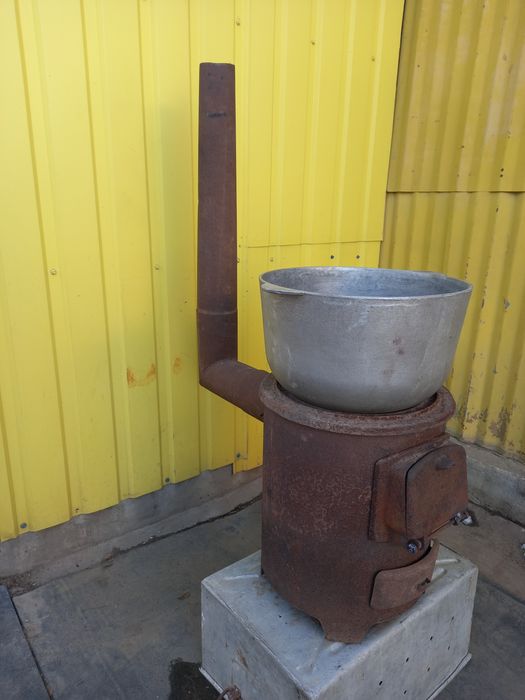 Очаг казан продам.