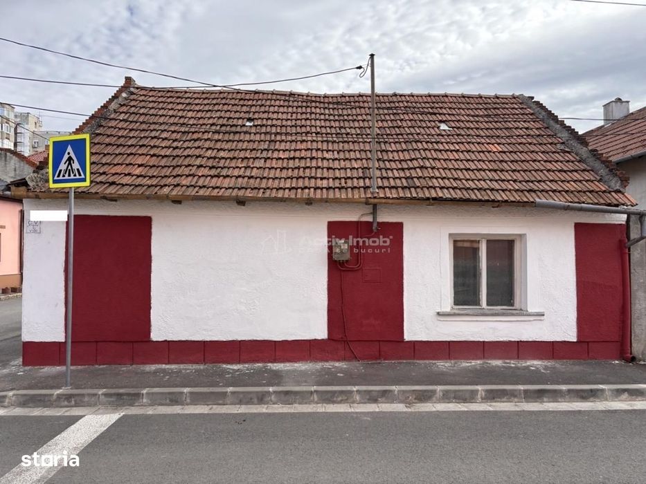 Casa cu dublu front in Cantemir – oportunitate excelenta pentru renova