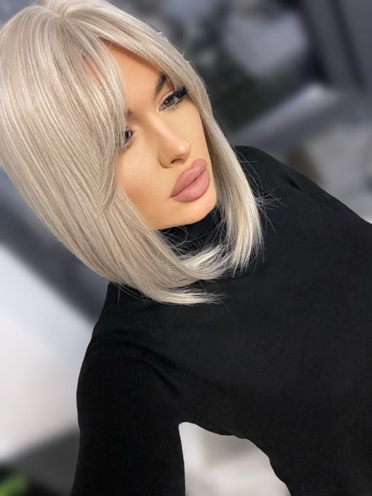 Peruca scurta blonda