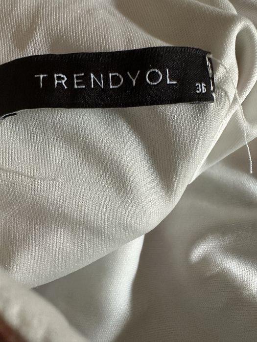 Платье Trendyol размер С