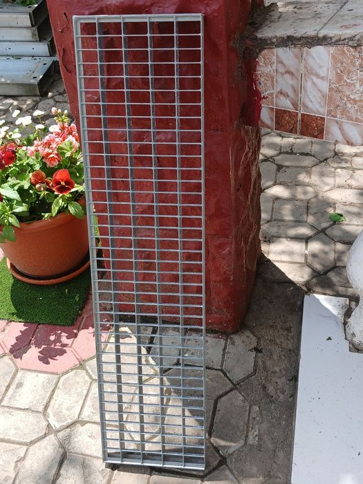 Vând trepte zinacate metalice pentru detali sunat la numarul de telefon 0733 155 058