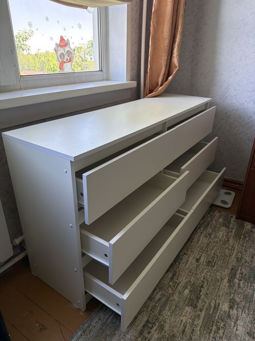 Комод белый почти новый