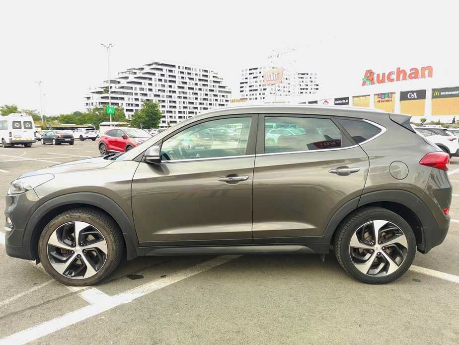 Hyundai Tucson 2.0 CRDI 4WD 6AT Premium+