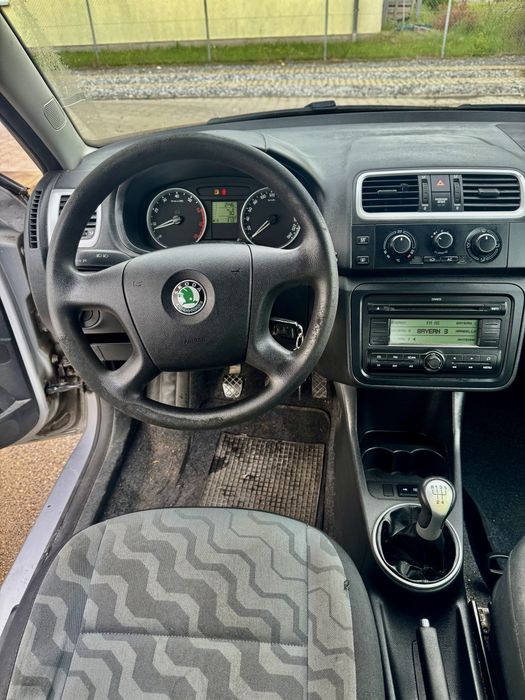 SKODA Fabia 2009 — imagine 5