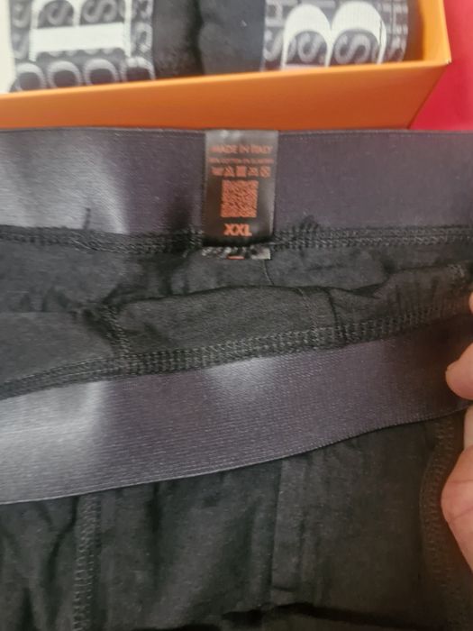 Продават се мъжки боксерки