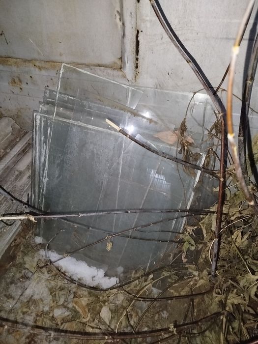 Срочно продам стекло