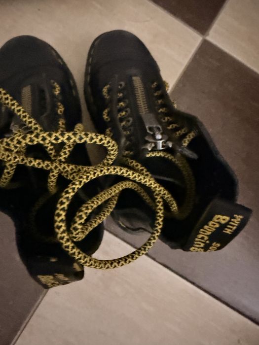 Bocanci Dr. Martens