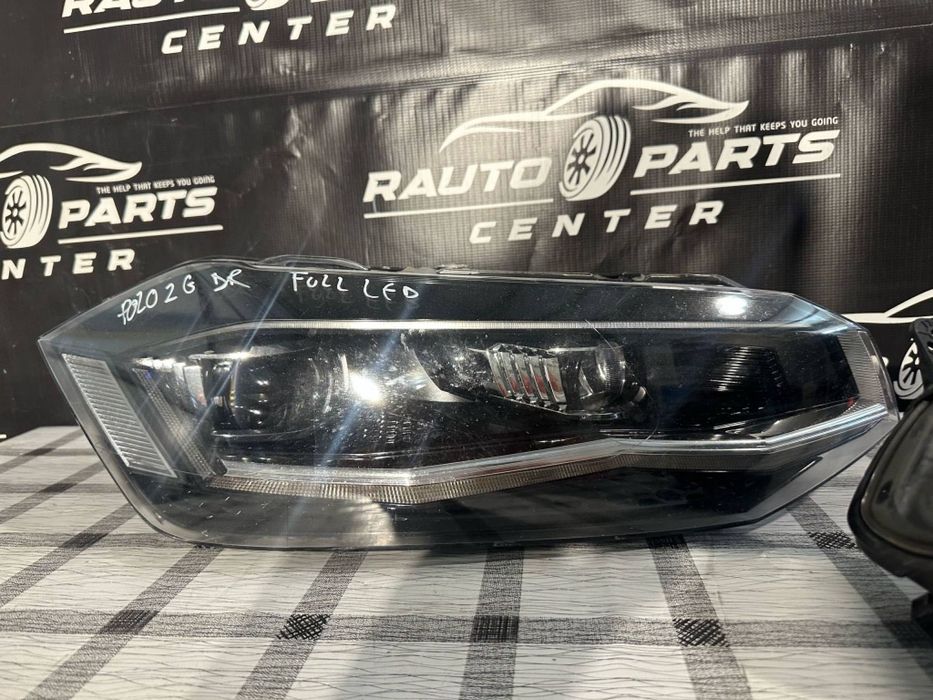 Far dreapta Volkswagen Polo 2G Full LED / Proiector dreapta
