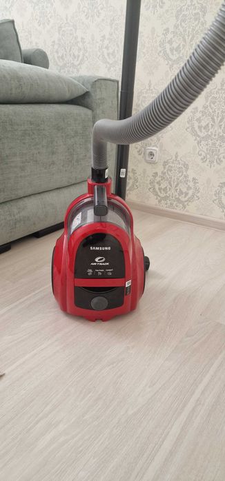 Продам пылесос samsumg