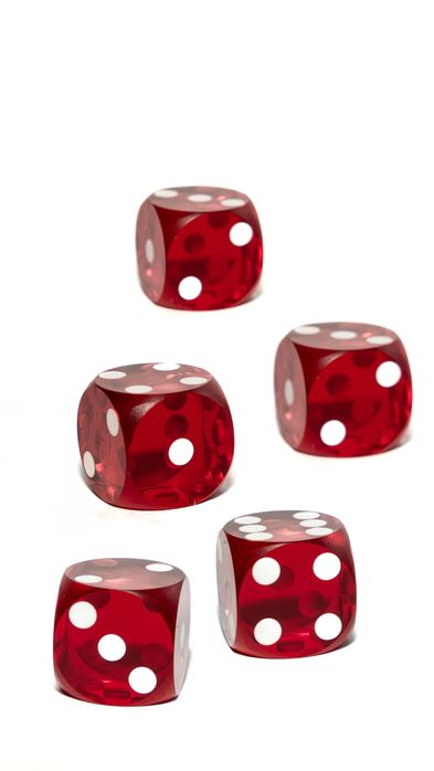 Zaruri de precizie 16 mm la barbut de la CustomTables.eu 25 euro setul cu serie customizata